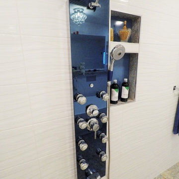 BARRIER-FREE MASTER BATHROOM