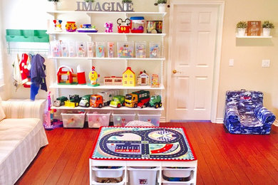 Inspiration for a contemporary kids' room remodel in Orange County