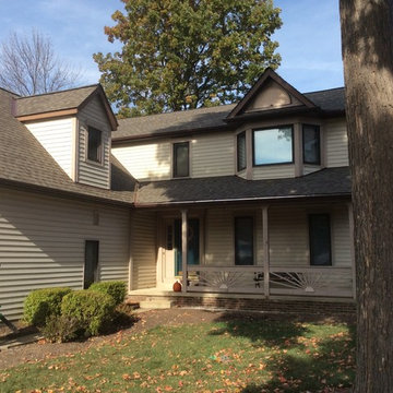 Job after
Landmark weathered wood
Royal brown 5 inch gutters and down spouts
Shu