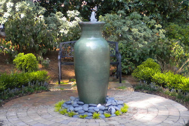Photo of a contemporary landscaping in Atlanta.