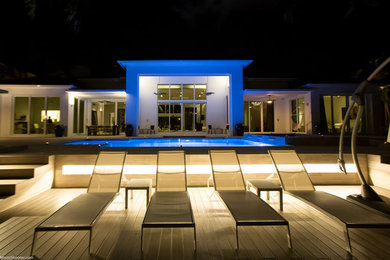 Inspiration for a contemporary pool remodel in Miami