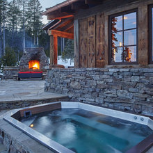 NY lake chalet