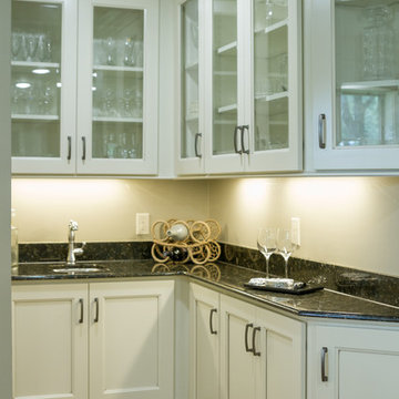Transitional Country Kitchen