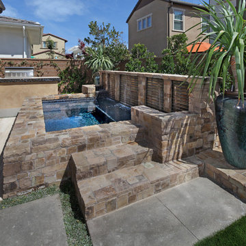 Beautiful Water Feature / Custom Spa
