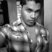 Yash Tohooloos foto