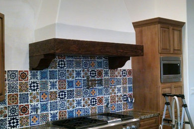 Example of a kitchen design in Other