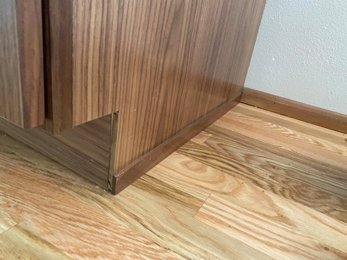 cabinet scribe moulding triangular