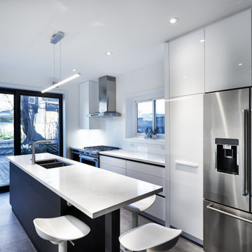 Modern and Functional Kitchen Renovation