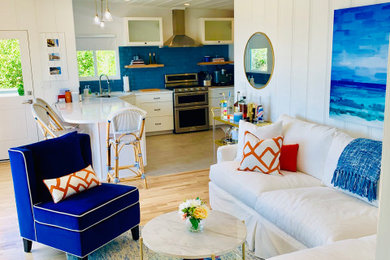 Home design - coastal home design idea in San Diego