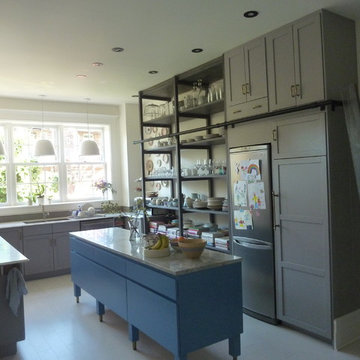 Bianco Hamptons Hardwood Flooring - Kitchen