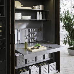 Sistema 22 - Pantry Cabinets