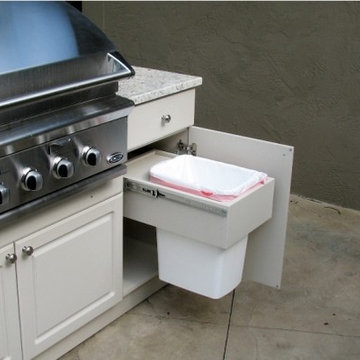 Outdoor Kitchen