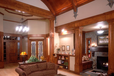Example of a classic living room design in Denver
