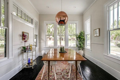 Dining room - craftsman dining room idea in Los Angeles