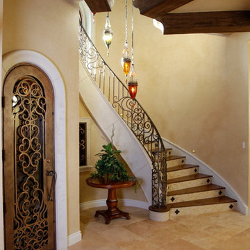 Gorgeous Transitional Tuscan home in Boerne's Hill Country