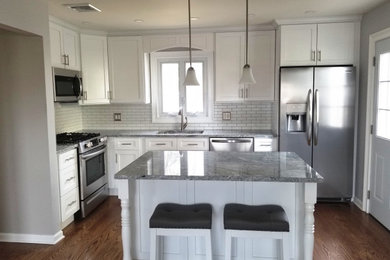 Example of a minimalist kitchen design