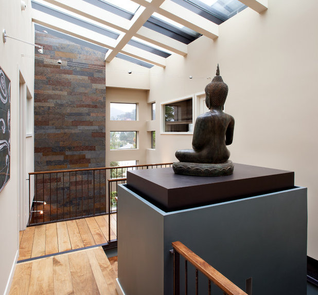 Contemporary Hall by SoYoung Mack Design, Assoc. AIA