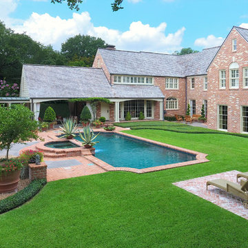 Backyard Oasis - River Oaks, Houston
