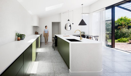 Room of the Week: A Minimalist Retro Kitchen in Green