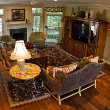 Dwelling Saturated in Charm and Character