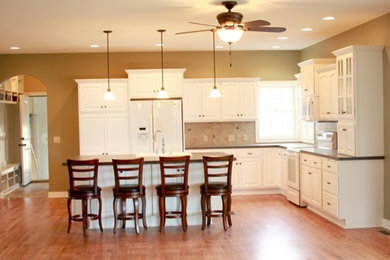 Elegant kitchen photo in Wichita