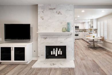 Kitchen - transitional kitchen idea in Orange County