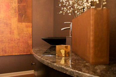 Inspiration for a transitional bathroom remodel in Chicago