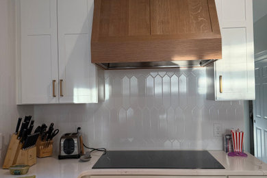 Minimalist kitchen photo in Boston