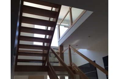 Staircase - modern staircase idea in Other