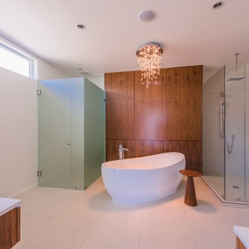 Visao Court Kamloops, BC - Modern Tuscan Interpretation