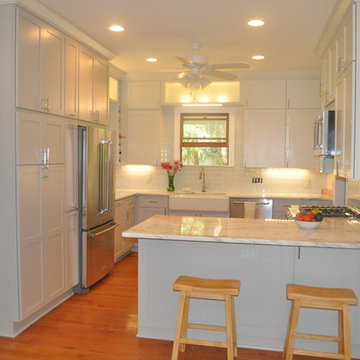 Kitchen Remodel Done in Maple With Quartzite Countertop