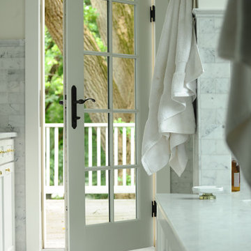 Bathroom spa American Revival