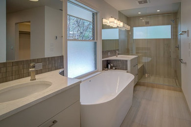 Example of a trendy bathroom design in Denver