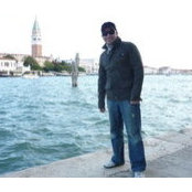 Enrique Viau's photo