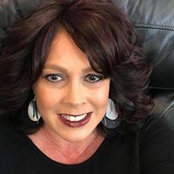Suzanne Liebhart's photo
