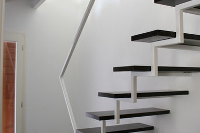 Imagen de escalera contemporánea pequeña