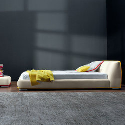 Amos Bed by Bonaldo - Platform Beds