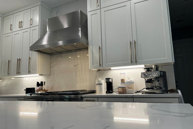 Kitchen photo in Austin