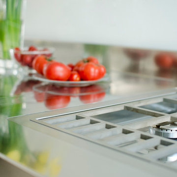 Flush-mount hob