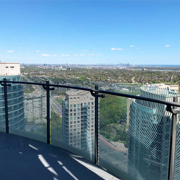 Iconic Absolute Marilyn Monroe Towers In The Heart Of Downtown Mississauga!