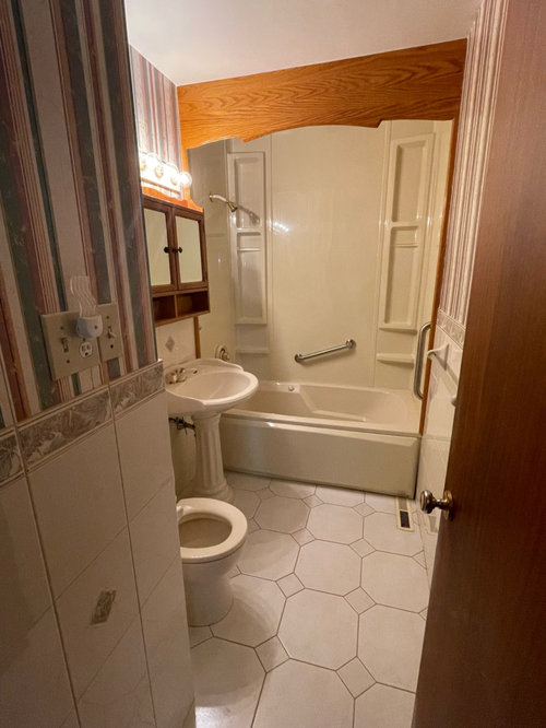We found a window! Bathroom before and after. | Houzz Forum