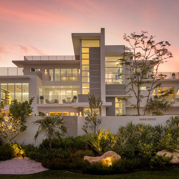 Modernism Defined in a Spacious Miami Beach Home
