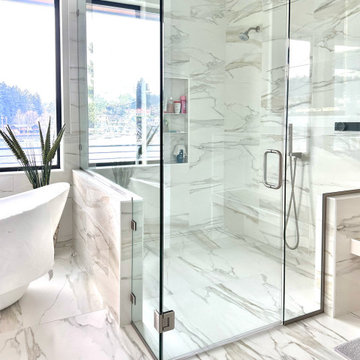 Harbor Waterfront Home Primary Bathroom