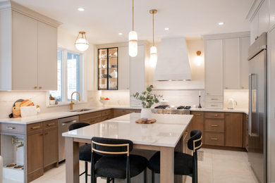 Example of a trendy kitchen design in Toronto