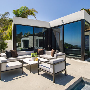 Beverly Hills (Trousdale)  Bachelor