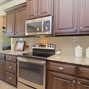 Transitional New Home on 3/4 acre Edmond, Guthrie, Ok