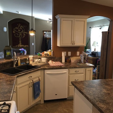 Glazed Cream Kitchen