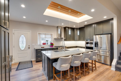 Example of a classic kitchen design in Other