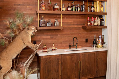 Home bar photo in Miami