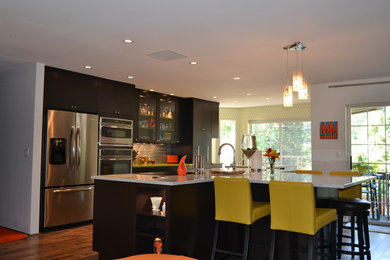 Minimalist kitchen photo in Seattle